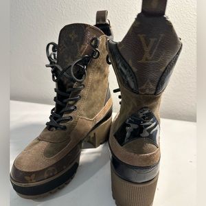 LOUIS VUITTON LAUREATE PLATFORM DESERT BOOT SIZE 37